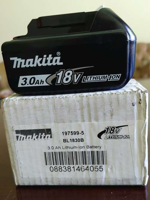 Makita BL1830B 18v Li-ion Rechargeable Battery 3.0Ah