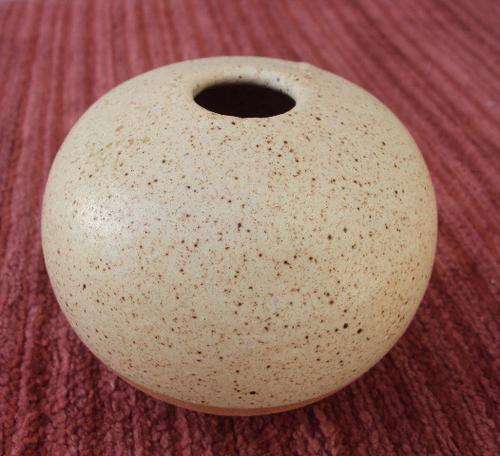 CREAM CERAMIC VASE