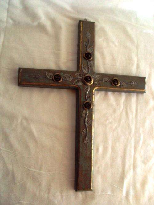 Hand made cross - signed by artist - beautiful-unusual-home-interior- wood/stee roses/pewter leaves