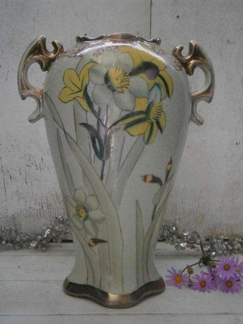 Daffodil Vase - Art Nouveau - Height: 30.5cm