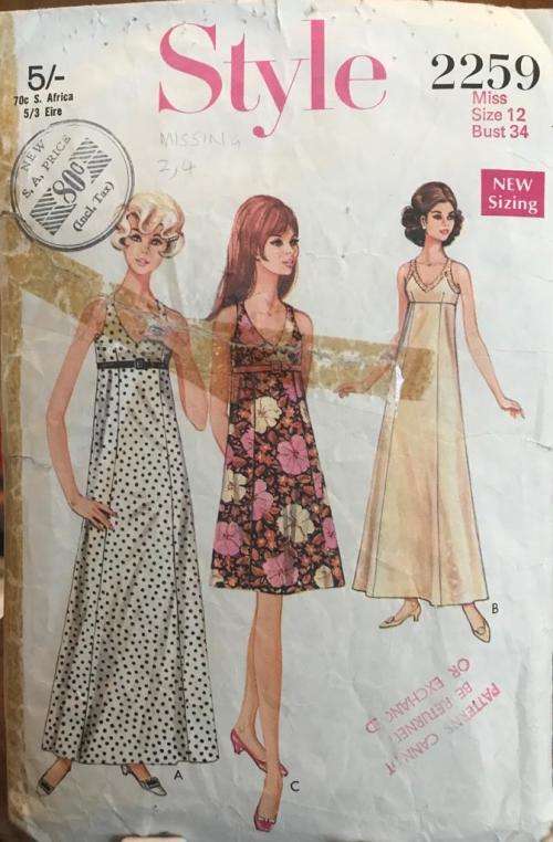 Sewing pattern STYLE 2259, ladies dresses in 2 lengths. See description.