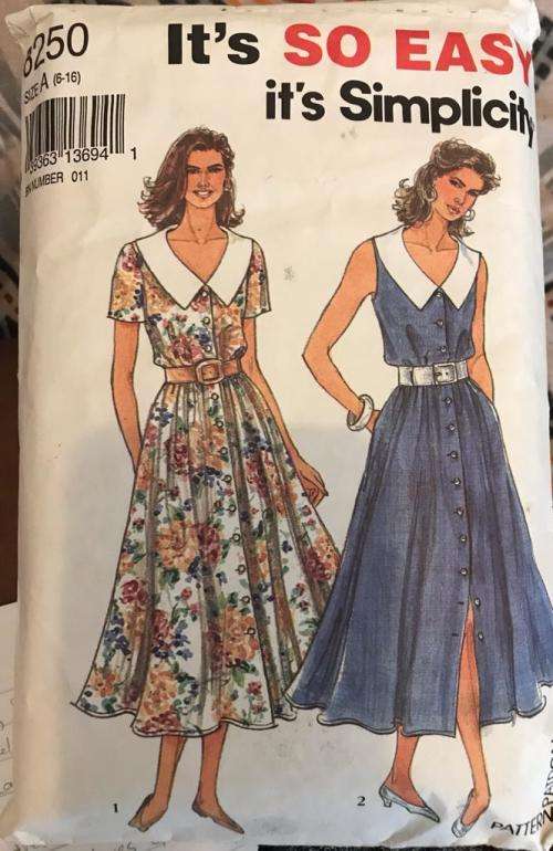 Sewing pattern Simplicity 8250, ladies` dress