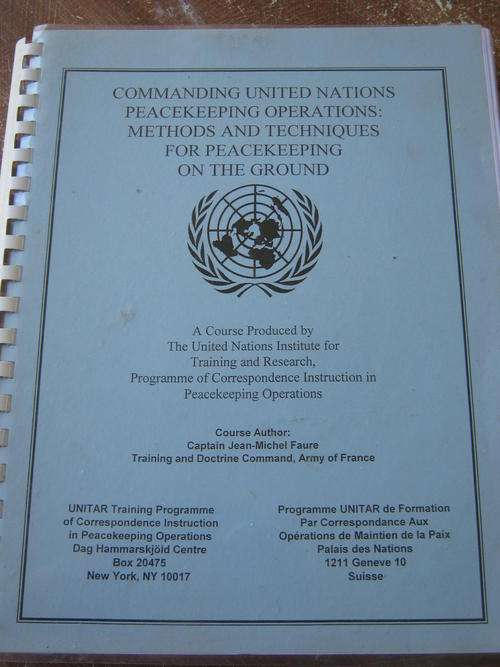 COMMANDING UN PEACEKEEPING OPERATIONS