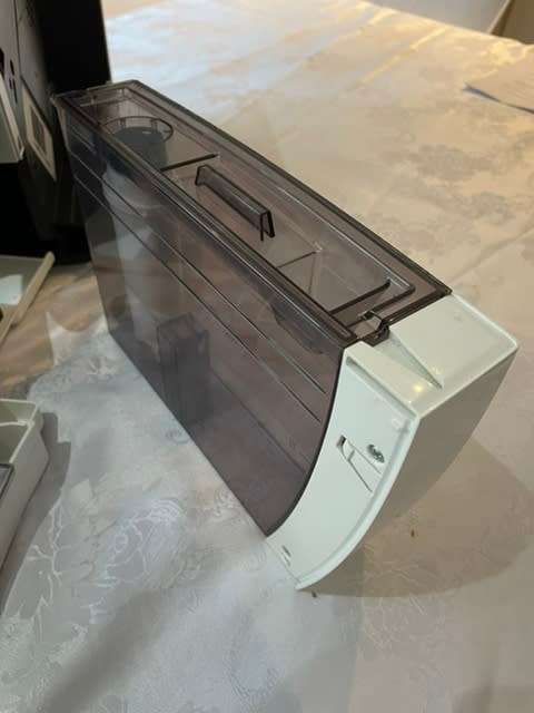 Delonghi - Bean to Cup Coffee Machine - ECAM23.210.W