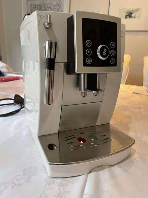 Delonghi - Bean to Cup Coffee Machine - ECAM23.210.W
