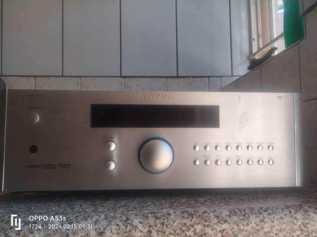 Rotel RSP-1570 7.1 Channel Home Theater Processor, Preamplifier, RSP1570