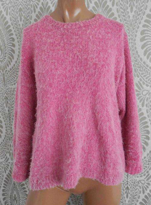 SALE!! Vintage Pink Fuzzy Slouchy Oversize Knit Jumper / Pullover* Size S-L