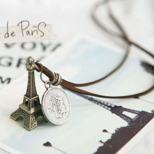 Eiffel  Tower  Necklace