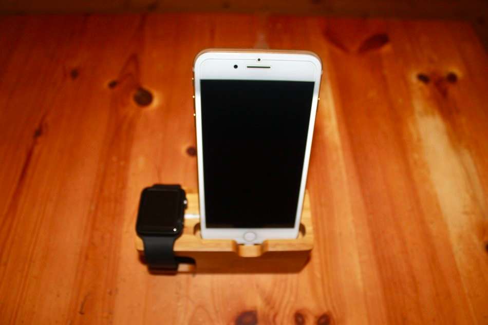 iPhone and Apple Watch Charging Dock/Stand (Bamboo)