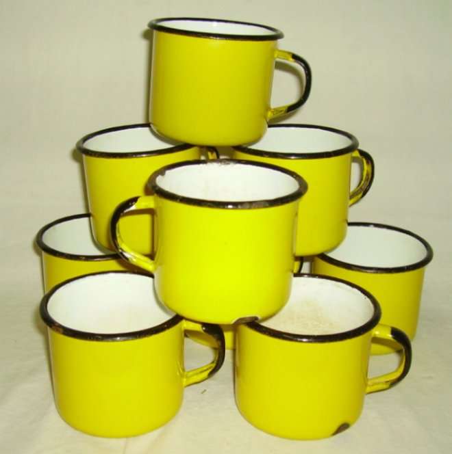 Aumy - 9 Bright Yellow Enamel Mugs ( Made in Poland)