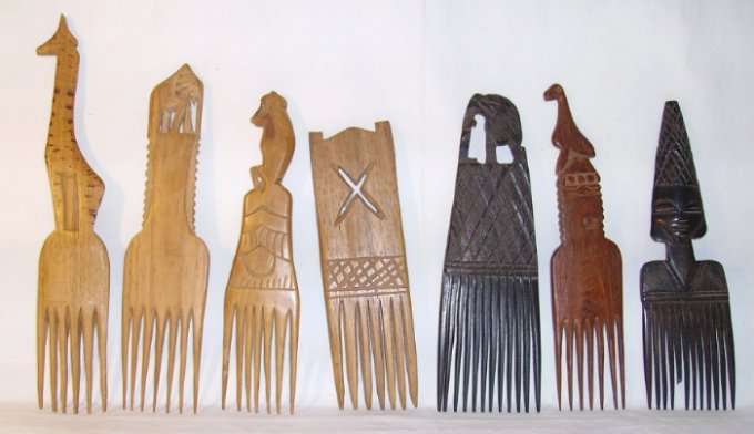 Aumy - Collection of African Combs