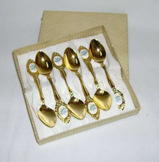 Aumy - 24ct Gold Plated T-Spoons