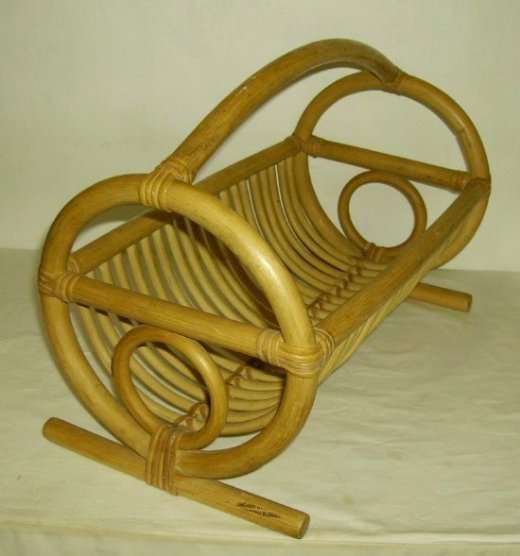 Aumy - Cane Magazine Holder