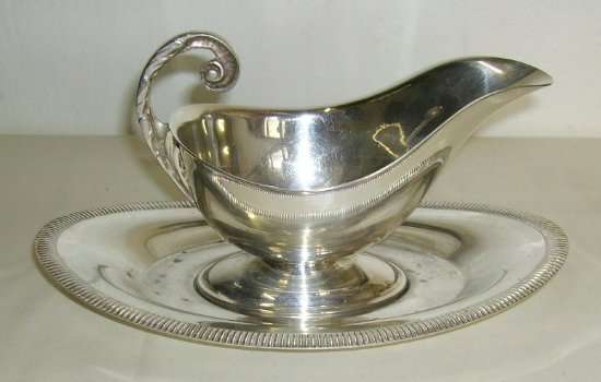 Aumy - Silver Plated Gravy Boat
