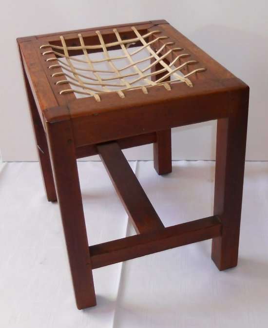 Aumy - Riempie Stool