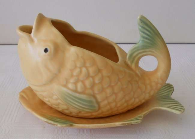Aumy - Shorter & Son Fish Gravy Boat