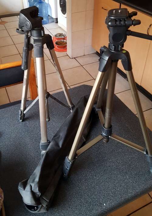 Canon Powershot SX 20 IS 12.1 digital camera and accesories