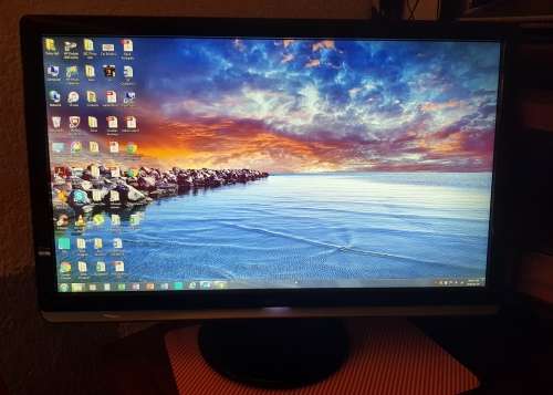 Dell 23" LCD monitor with cables