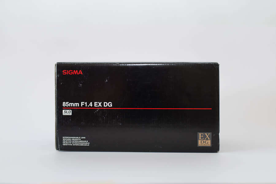 Sigma 85mm 1.4 EX DG (for Nikon Mount) Lens