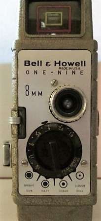 1953 VINTAGE BELL & HOWELL 319 8mm CAMERA and MANUAL