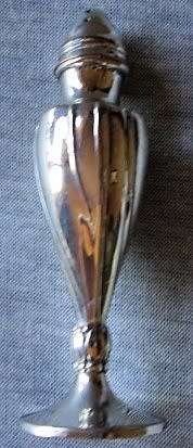 Pot Salt or Pepper Viking 42 C. 15