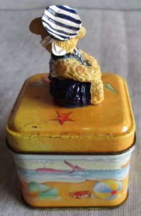 Bear By the Sea Tin