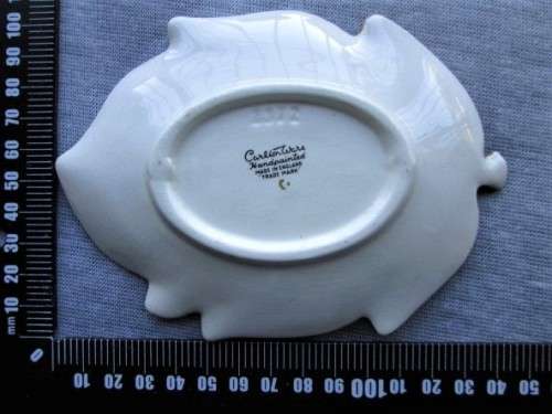 CARLTON WARE BLACK HAND PAINTED LEAF DECORATIVE TINY PLATE No. 2272