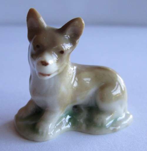 WADE CORGI FIRST WHIMSIES SET SEVEN PEDIGREE DOGS 1957-1961 (SEE DESCRIPTION)