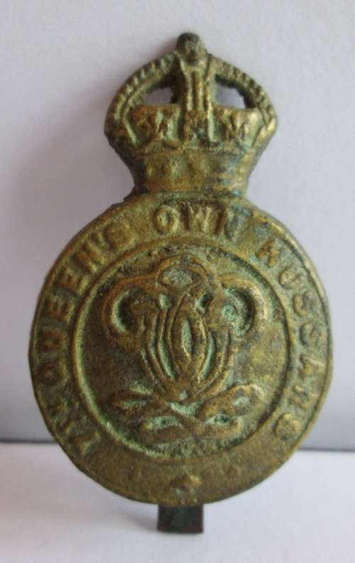 QUEEN`s OWN HUSSARS PIN / BADGE
