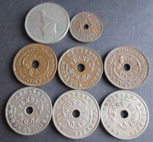 ASSORTED RHODESIA/NYASALAND 1940/41/50/57/58 (LOT)
