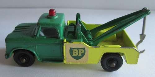 1960's DODGE WRECK TRUCK No 13 MATCHBOX SERIES (MADE IN ENGLAND BY LESNEY)