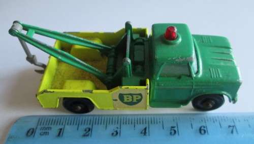 1960's DODGE WRECK TRUCK No 13 MATCHBOX SERIES (MADE IN ENGLAND BY LESNEY)