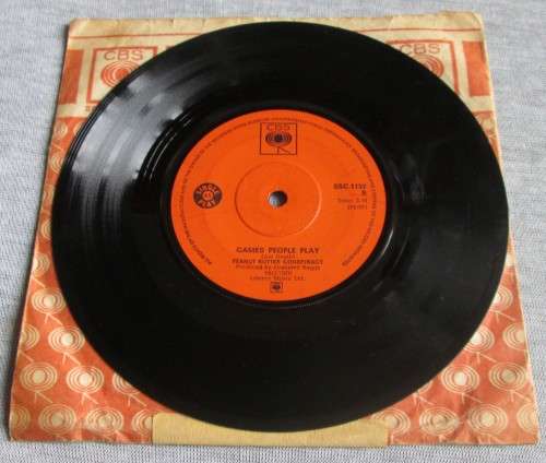 PEANUT BUTTER CONSPIRACY - GAMES PEOPLE PLAY 1971 (SSC 1152) 45 RPM RECORD