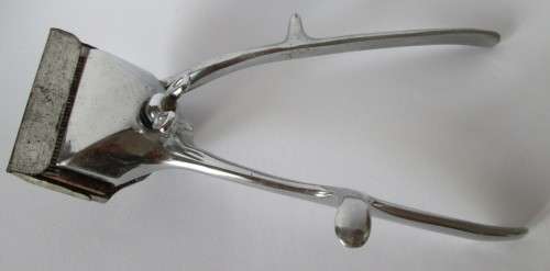 1940`s VINTAGE A HAIR CLIPPER BY BURMAN MADE IN ENGLAND IN ORIGINAL BOX - W12