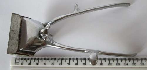 1940`s VINTAGE A HAIR CLIPPER BY BURMAN MADE IN ENGLAND IN ORIGINAL BOX - W12