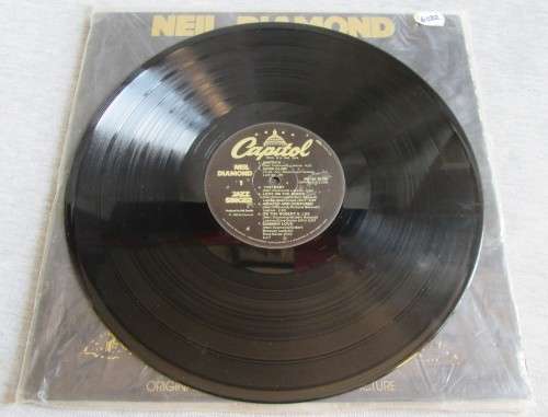 NEIL DIAMOND - THE JAZZ SINGER (SW (B) 12120) VINYL LP RECORD - A3117
