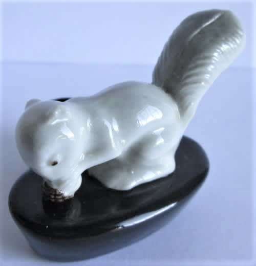 Squirrel Wade Zoo lights Candleholder