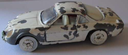 RENAULT A110 MATCHBOX CAR MADE IN HONG KONG