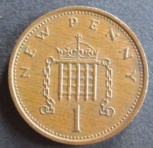 1 NEW PENNY 1976 GREAT BRITIAN COIN