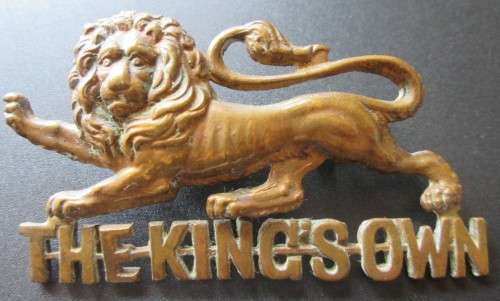 THE KINGS OWN ROYAL LANCASTER REGT CAP BADG EBOER WAR ERA PRE 1914 - RAK318