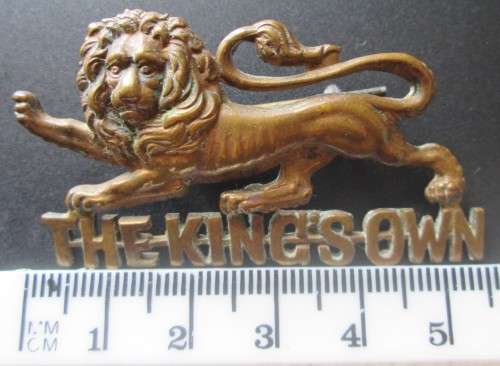 THE KINGS OWN ROYAL LANCASTER REGT CAP BADG EBOER WAR ERA PRE 1914 - RAK318