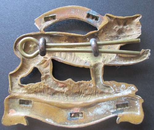 HINDOOSTAN REGIMENT LEICESTERSHIRE CAP BADGE - RAK319