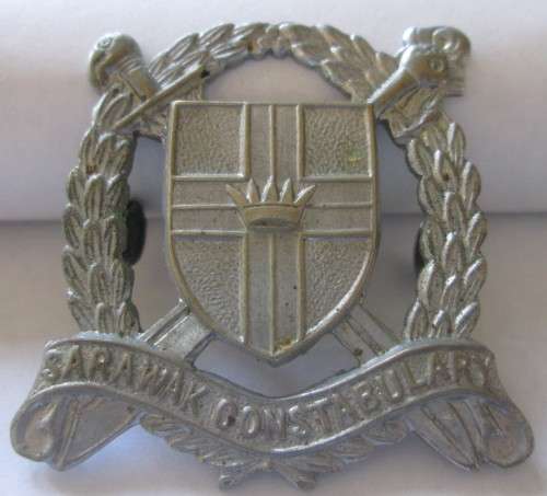 SARAWAK CONSTABULARY - WITH OLD SSARAWAK FLAG EMBLEM BADGE - RAK432