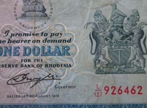 ONE DOLLAR 1979 RESERVE BANK OF RHODESIA SERIAL No L127 926462 WATERMARK ZIMBABWE BIRD - RAKN/48