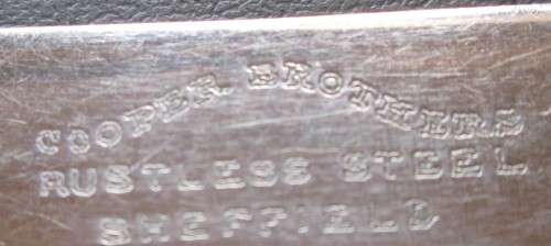 COOPER BROTHERS RUSTLESS SHEFFIELD SET KNIVES - HANDLES STERLING SILVER/ORIGINAL BOX - RAK28