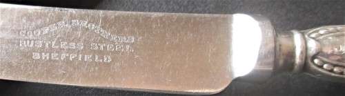 COOPER BROTHERS RUSTLESS SHEFFIELD SET KNIVES - HANDLES STERLING SILVER/ORIGINAL BOX - RAK28
