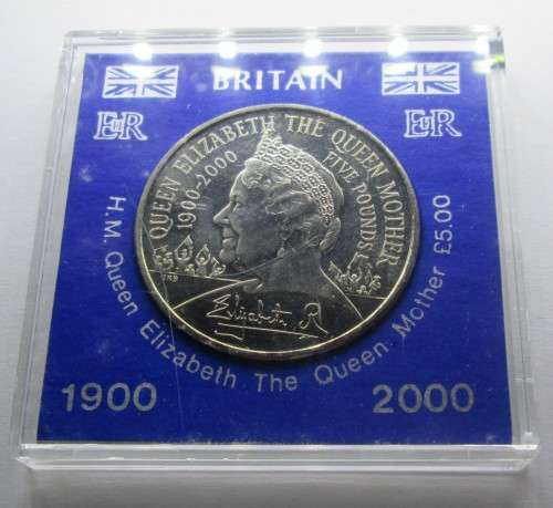 FIVE POUNDS 1900-2000 QUEEN ELIZABETH GREAT BRITAIN *SILVER* COIN - RAKC/229