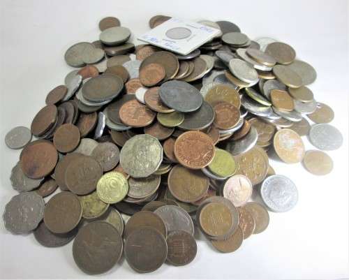 WORLD COINS SCRATCH BOX COINS (2 KILOS) - SC/61