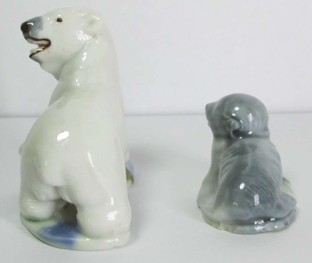 Polar Bear and Baby Seal 1956 to 1959 Wade Polar Animals