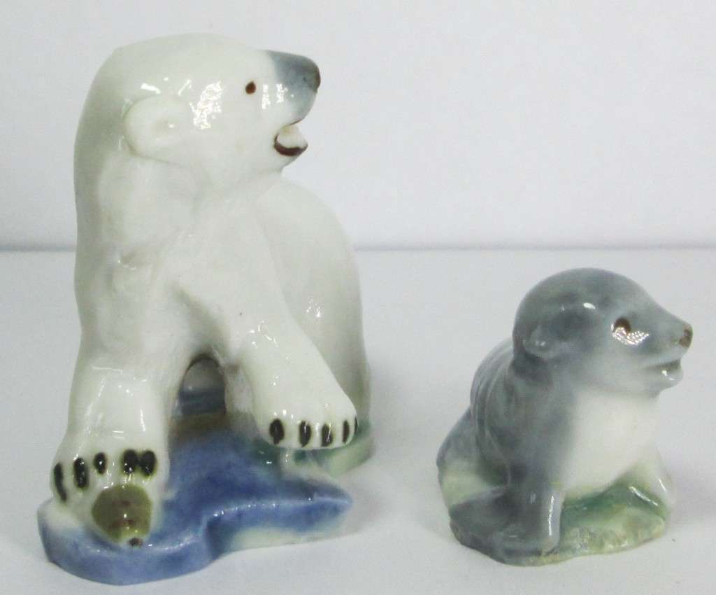 Polar Bear and Baby Seal 1956 to 1959 Wade Polar Animals